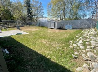 2818 Breezewood Dr, Anchorage, AK 99517