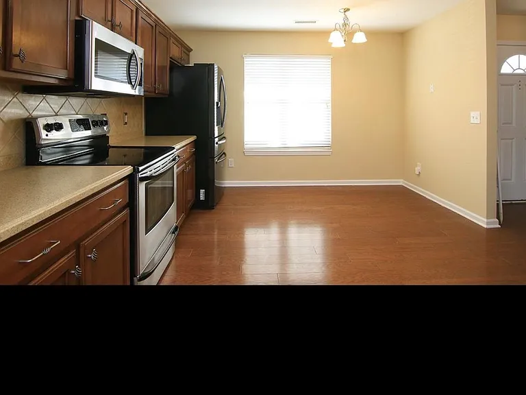8843 Thornton Town Pl — Photo 10