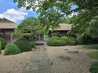 3206 S 1st St, Champaign, IL 61822