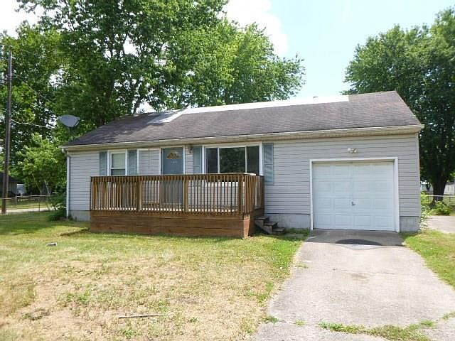 1st image of 3201 Roslyn Dr