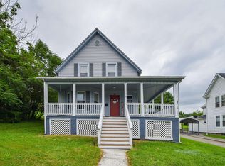 126 7th St NW, Pulaski, VA 24301