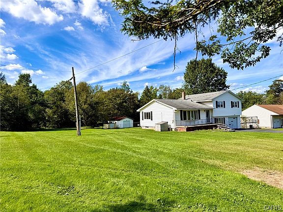 4th image of 557 Brown Rd