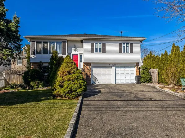 551 Broadway, Bethpage, NY 11714