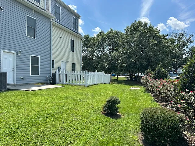 5816 Miss Coral Ct — Photo 54