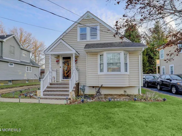 11 Barkalow Avenue, Freehold, NJ 07728