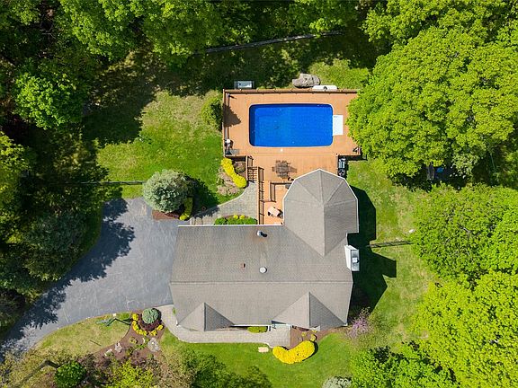 2nd image of 17 James Court