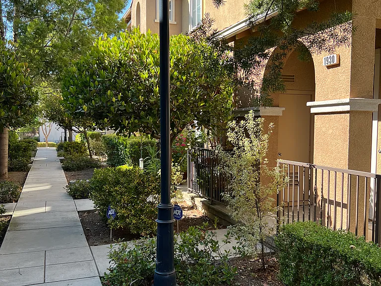 1930 Garzoni Pl — Photo 16