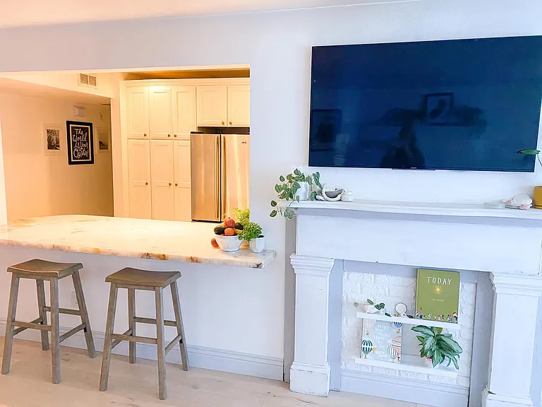 333 Orange Ave #2 — Photo 2