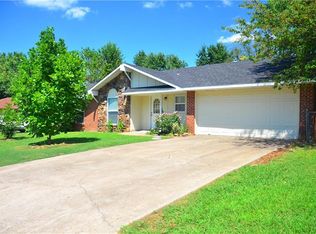 1403 Daline St, Springdale, AR 72762