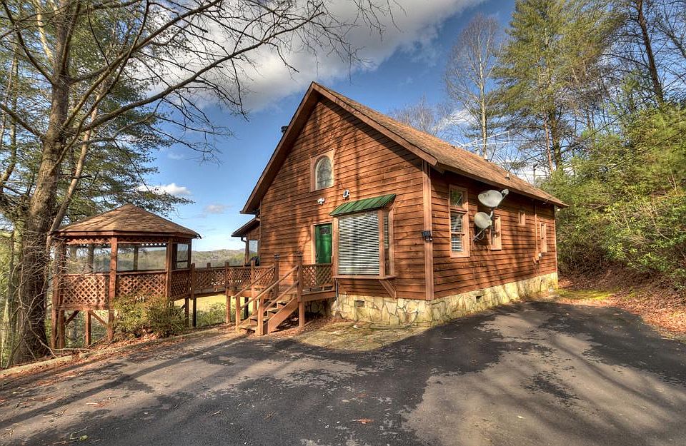 1st image of 517 Ridge Rd