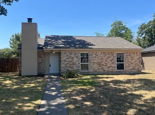 251 Prairie Vista Dr, Dallas, TX 75217