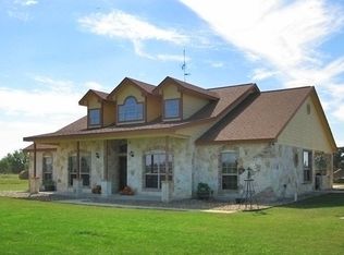 1068 County Road 154, Pleasanton, TX 78064