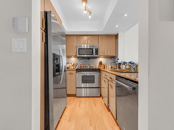 4th image of 1900 Sunset Harbour Dr #1206