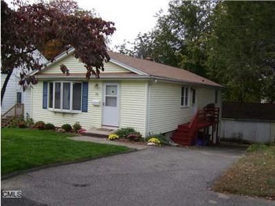 75 Clinton Ave, Stratford, CT, 06614
