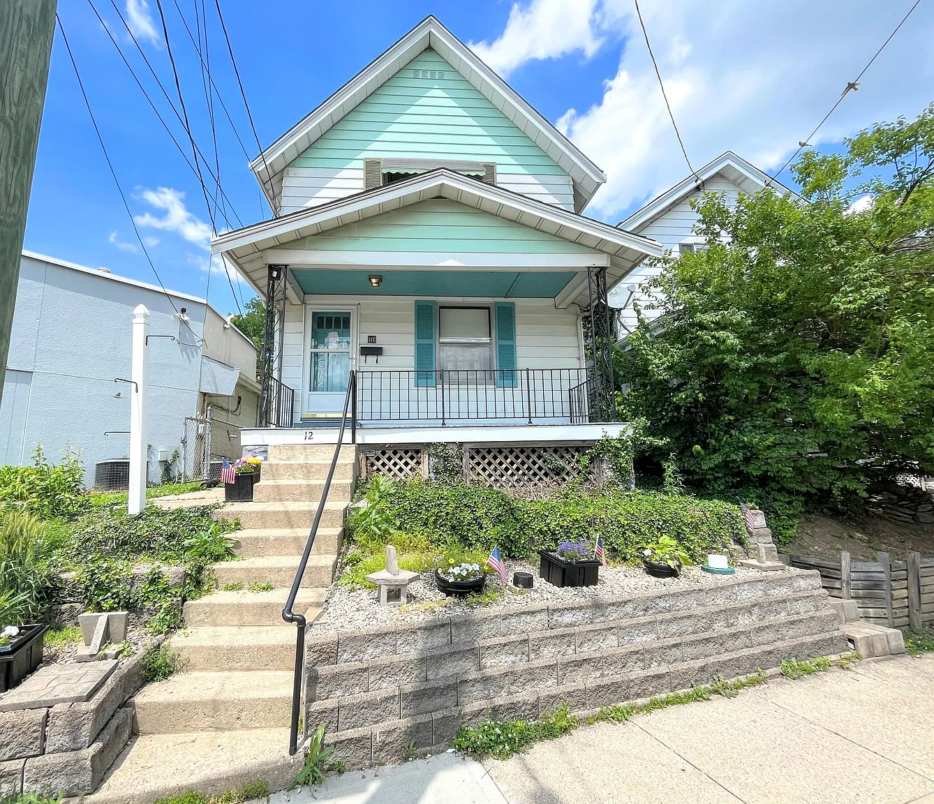 12 E 39th St photo 1