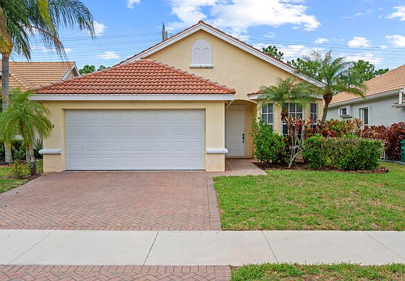 2nd image of 808 SW Munjack Circle