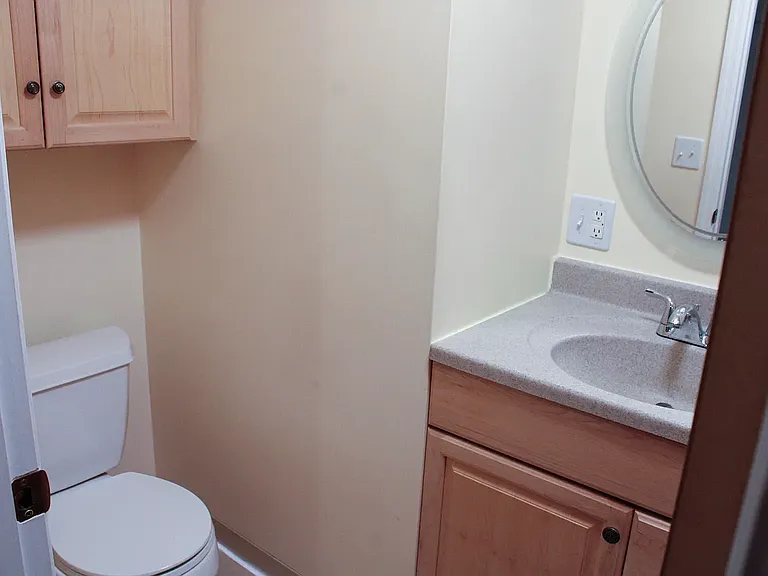 455 Glenview Ct — Photo 12