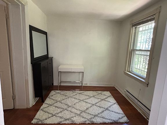 5th image of 4209 Baltimore Ave #1R