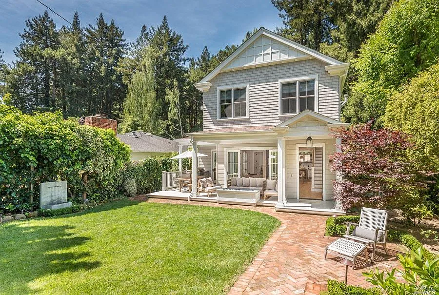 25 Bigelow Ave photo 1