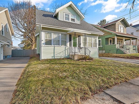 2nd image of 131 Winthrop Rd