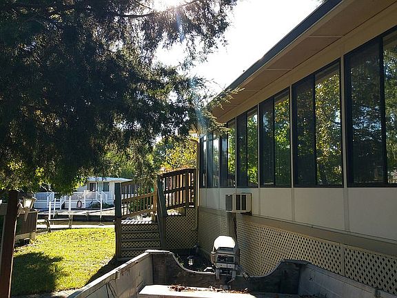 3rd image of 111 Beach Harbor Dr #215D