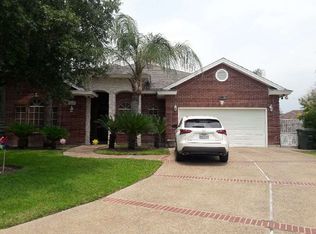 206 Flathead Lake Dr, Laredo, TX 78041