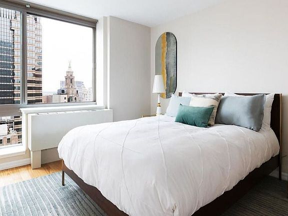 4th image of 7 Dutch St #9R