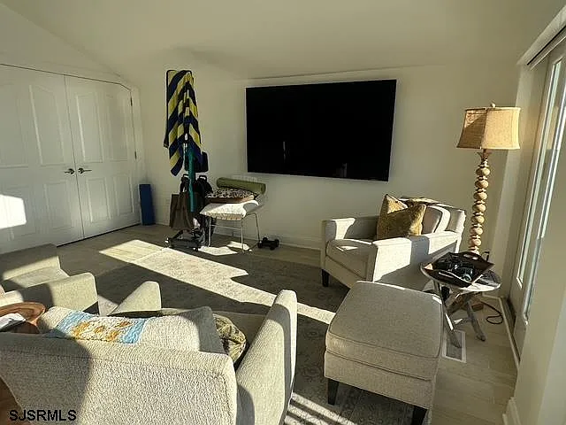 9713 Beach Ave #1-31 — Photo 36