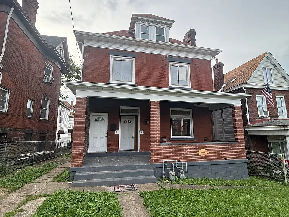 211 Knox Ave #1