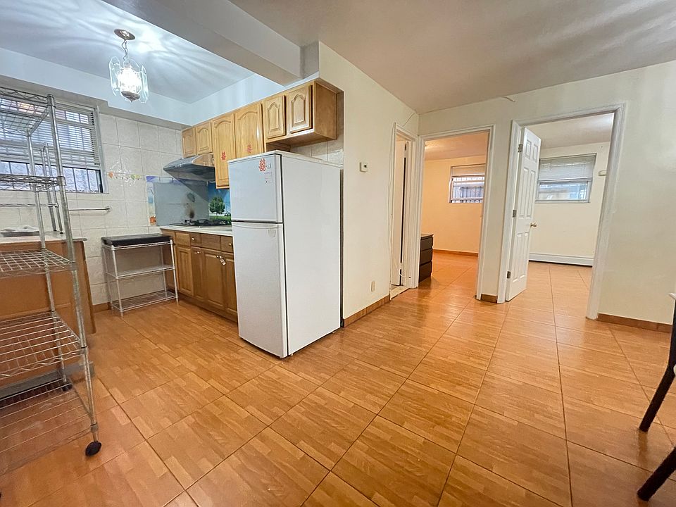 1st image of 5746 79th St Floor 1