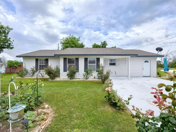 502 Metcalfe St, Rockdale, TX 76567