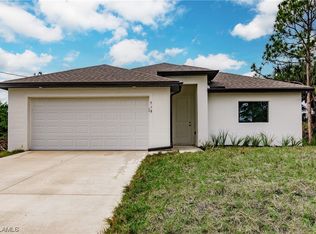 1117 Columbus Blvd S, Lehigh Acres, FL 33974