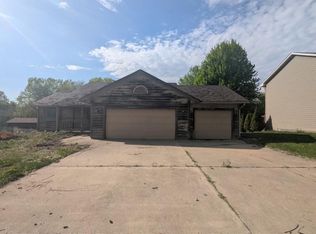 17379 Ithaca Ln, Lakeville, MN 55044