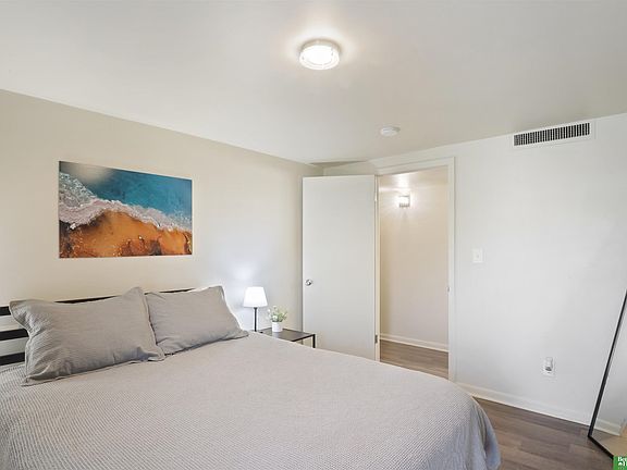 4th image of 120 S 38th Ave APT 24