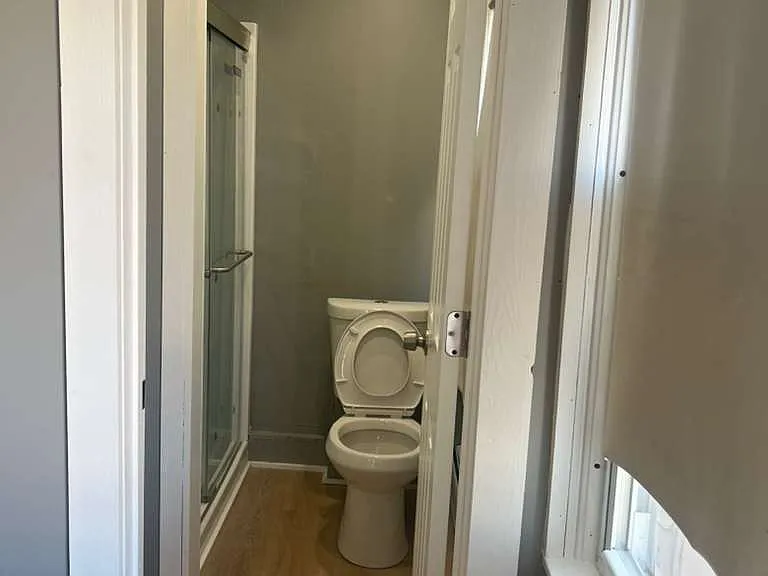10 Bank St #10 — Photo 24