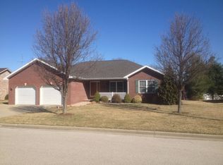 612 Cardinal Dr, Ferdinand, IN 47532