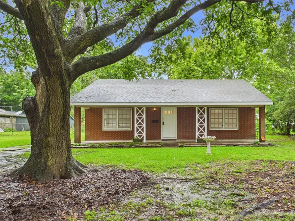 2610 S Crockett Dr, La Marque, TX 77568