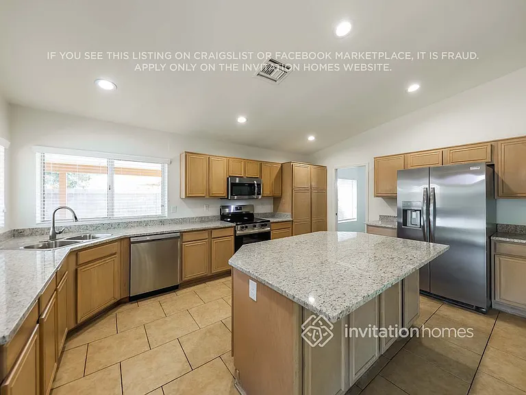 5584 W Mercer Ln — Photo 8