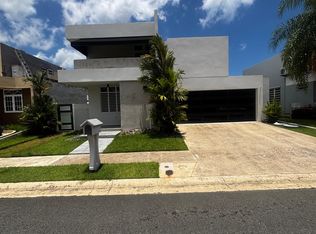 16 Ma Plz #3, Bayamon, PR 00961