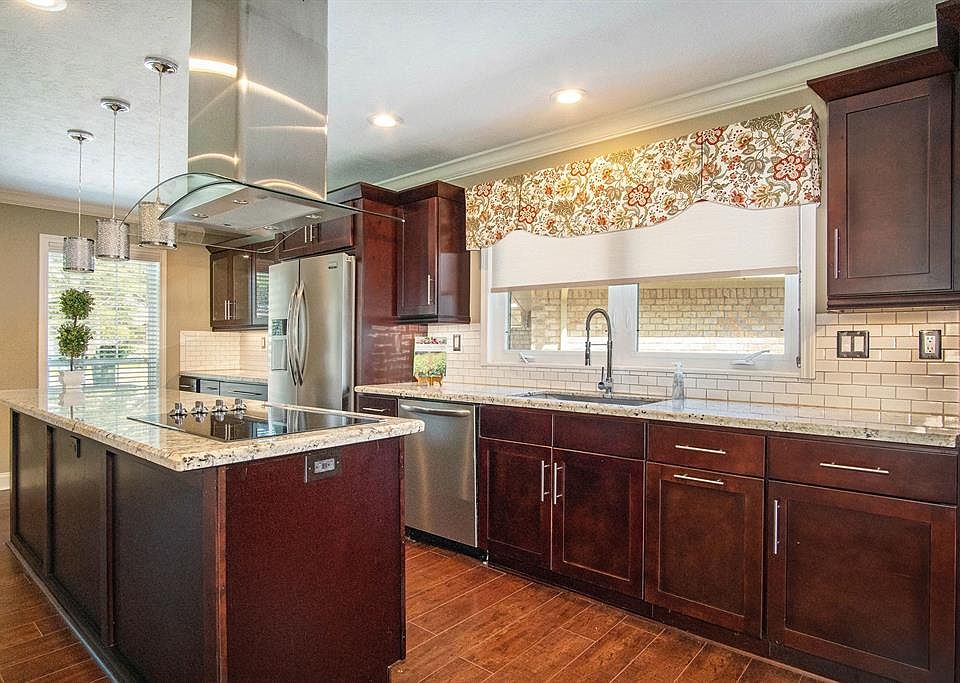 1st image of 1707 Shannon Valley Dr