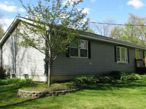 3640 Avis Ln, Hamilton, MI 49419