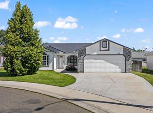 524 Massachusetts Ct, Nampa, ID 83686