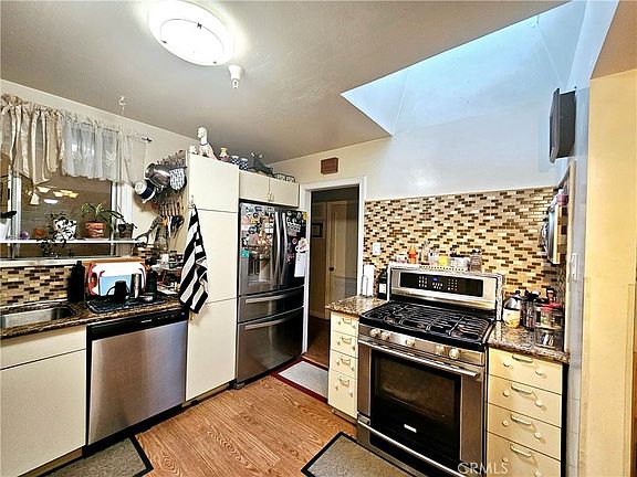 5th image of 109 S Parkview Ave