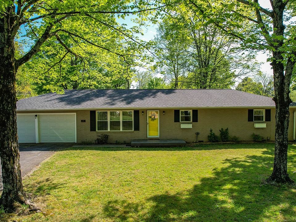 1st image of 355 Mohawk Dr NW