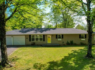 355 Mohawk Dr NW, Cleveland, TN 37312