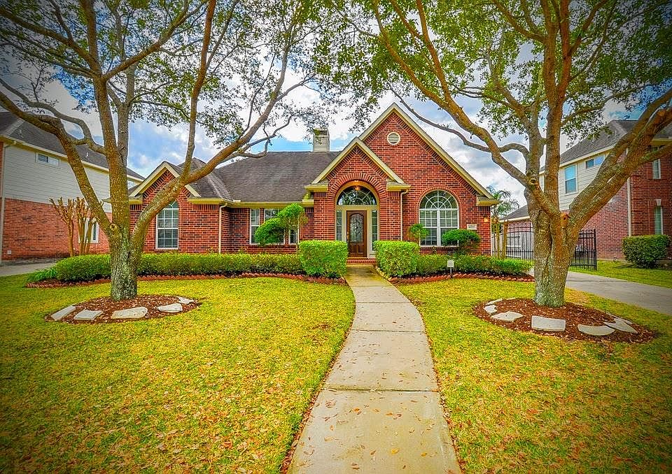 1st image of 18227 Emerald Stone Ln
