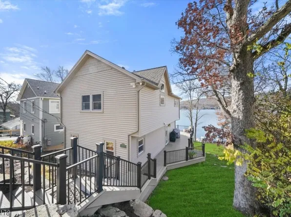 5 Lake Park Ter., West Milford Twp., NJ 07421