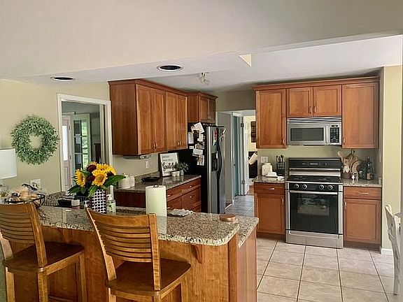 5th image of 8543 Avalon Ln