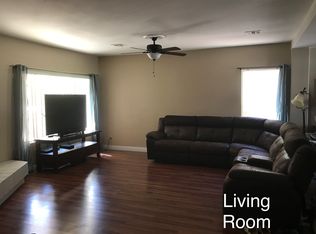 8321 Hollow Wharf Dr, Las Vegas, NV 89128