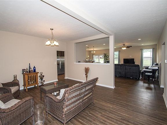 3rd image of 6067 Blue Fox Ln